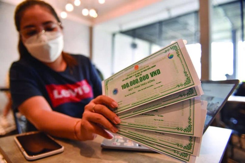 At the end of Q2/2024, there were 1,097 codes of 293 companies with a registered transaction value of about VND784.3 trillion ($31.28 billion) in the Vietnamese bond market. Photo courtesy of Hanoi Times.