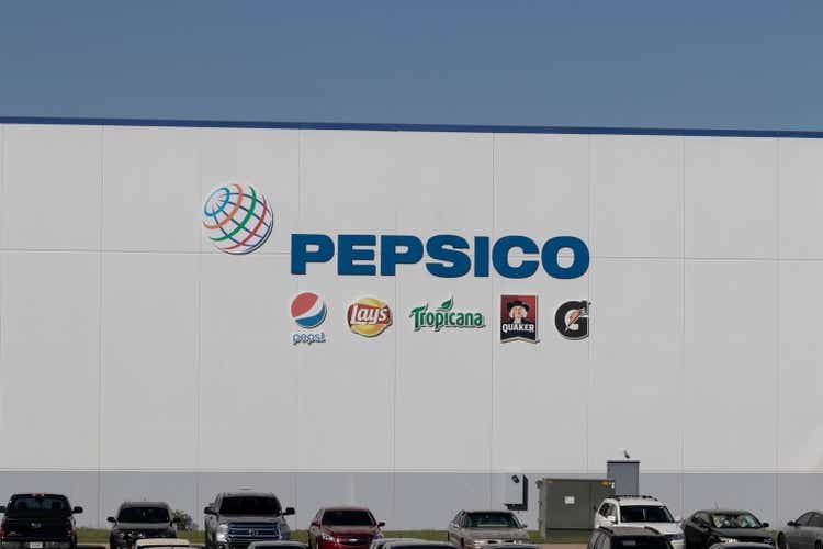 Pepsico Gatorade distributor. Pepsico distributes Pepsi, Lay