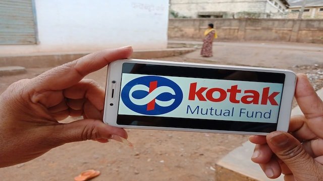 kotak mutual fund, kotak mutual fund forecast, kotak mutual fund outlook, earnings season, investments, mid cap funds, small cap funds, large cap funds, investments in mid car and small cap funds, auto sector, consumption sector, capex,