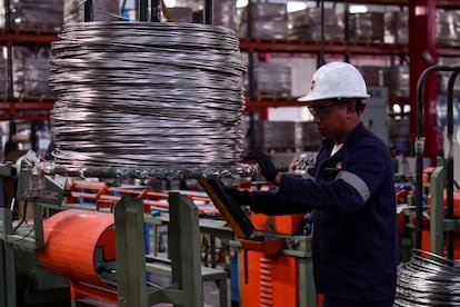 Work at a steel plant in Tlaxcala, Mexico, in February 2025.