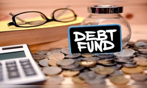 Debt mutual funds witness ₹7,980 crore outflows in August; liquid schemes lead withdrawals