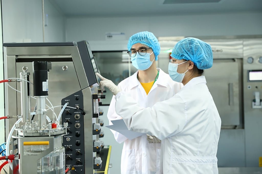 Researchers work Genscript Biotech’s lab in Nanjing, in eastern Jiangsu province. Photo: Handout