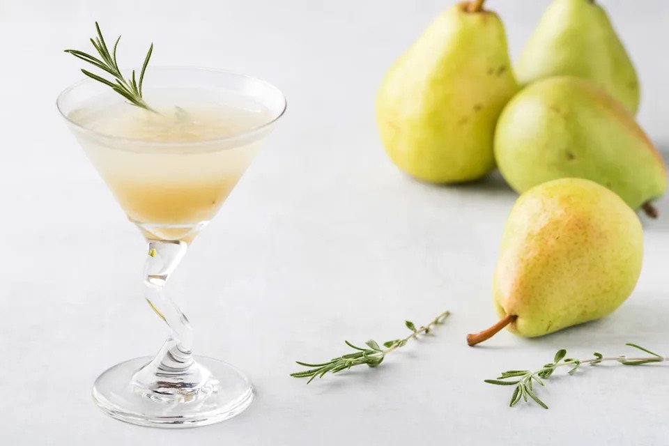 Virgin Sparkling Honey Pear Mocktail