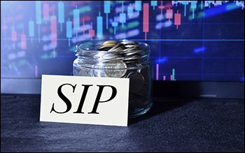 Top 4 Equity Mutual Funds for Your 2026 SIP Watchlist