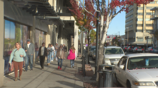 Sip and Stroll returns to Yakima for 9th annual event