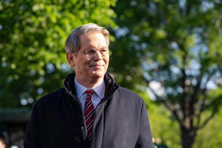 Scott Bessent Says New IRS Crypto Guidance Gives ETFs ‘Clear Path’ To Stake Digital Assets And Share Rewards With Investors