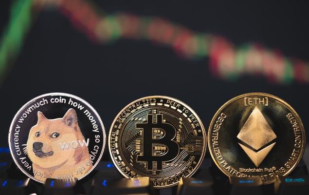 Should You Buy the Dip in Crypto ETFs?