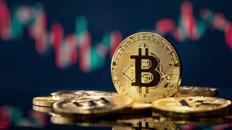 BTC to PKR Drops as Bitcoin ETFs Lose $681M in 2026