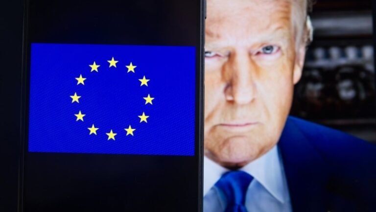 Rates Spark: Volatile equities make bonds look better | articles