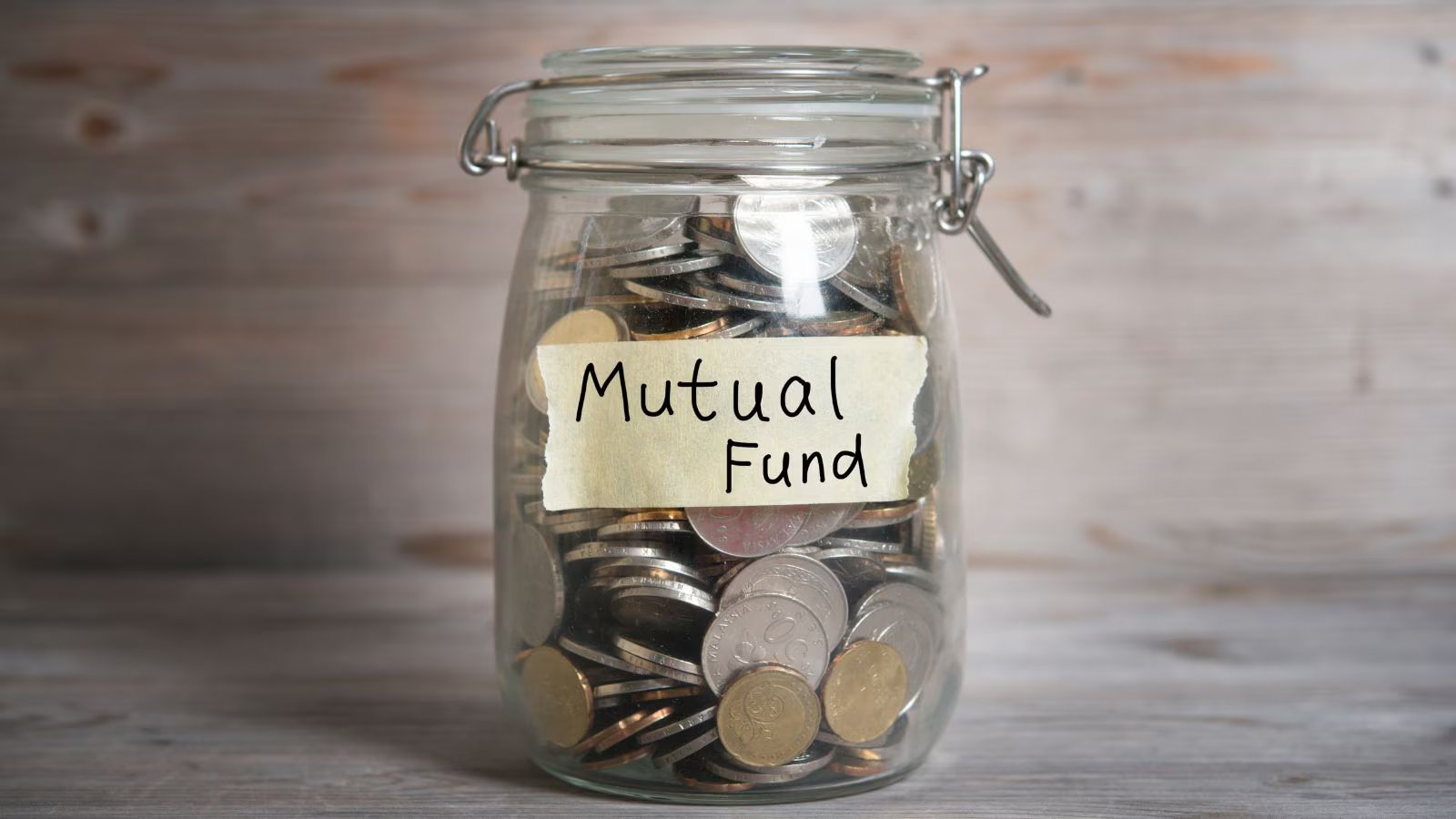 Too Many Mutual Funds? Here's How To Simplify Your Portfolio Without Losing Money