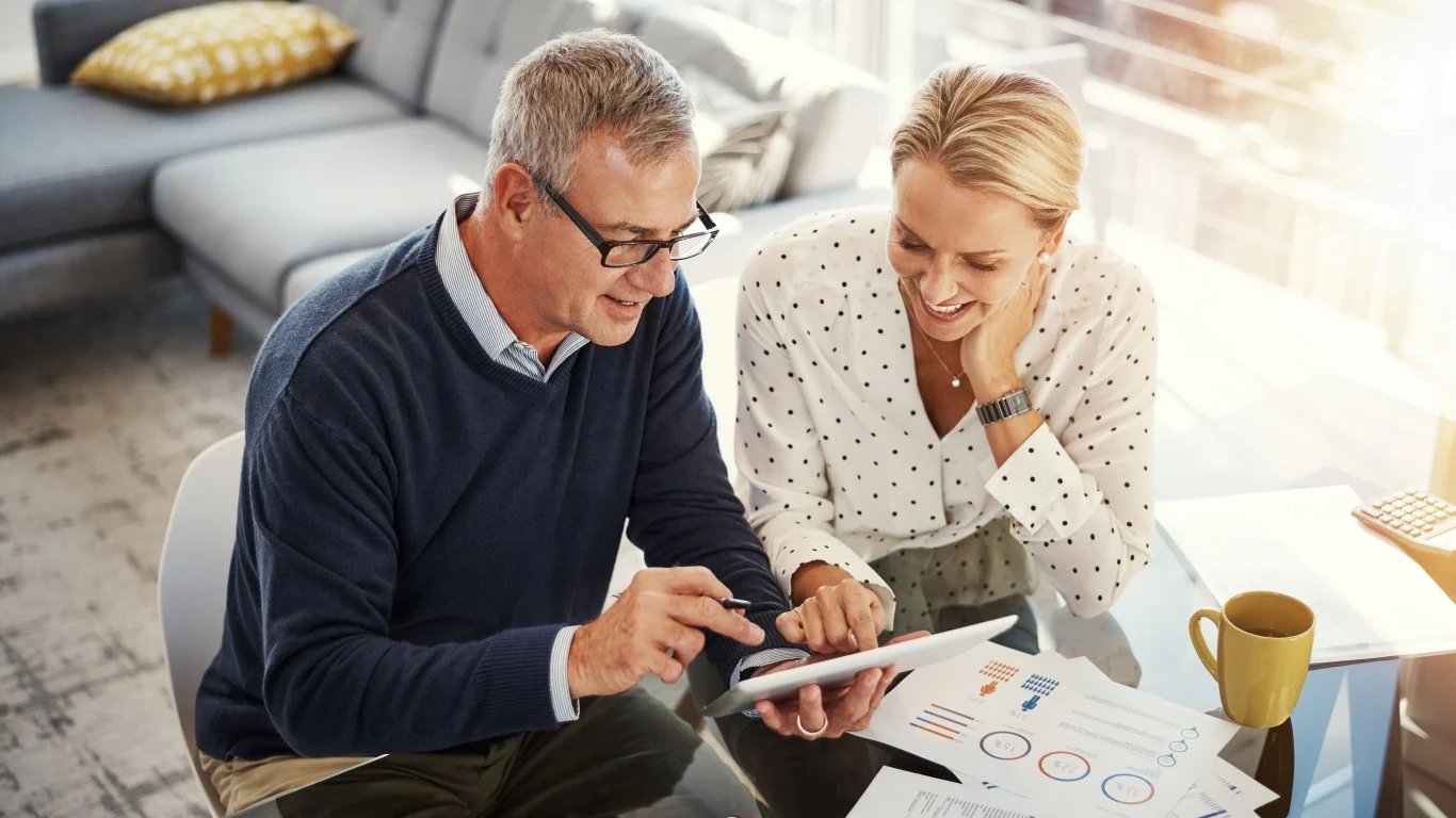 27% of Americans Own ETFs but Allocate Just 6%, Here’s Why That Costs Them Retirement Income