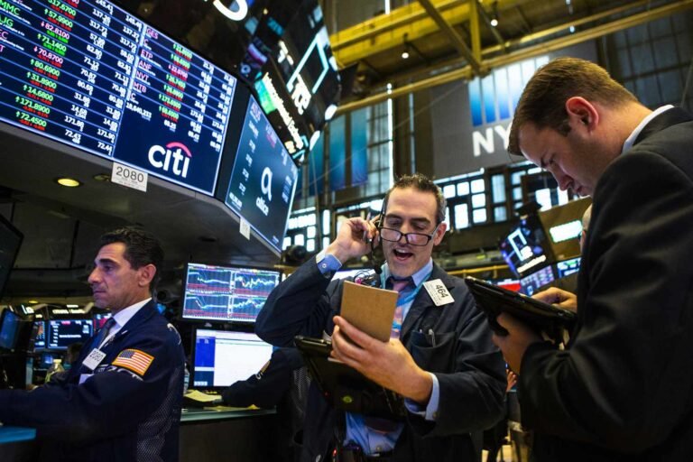 Understanding Fed Funds Futures: Trading, Settling, and Market Impact