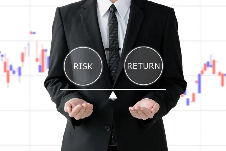 Index Funds Vs. Mutual Funds: The Key Differences In April 2025