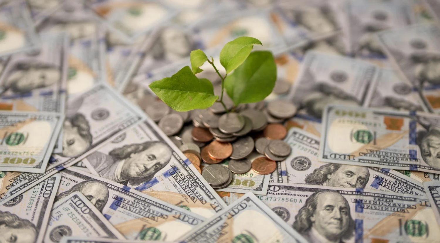If You Have Only $10,000, Invest in These 3 Dividend ETFs by August