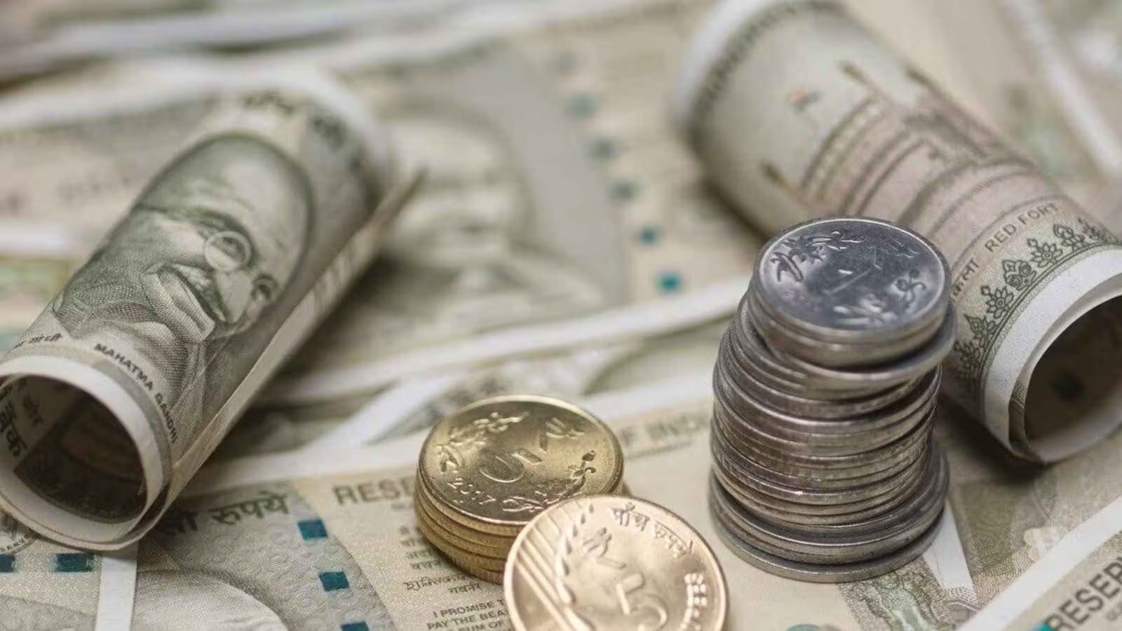 Have ₹2 Lakh Today? Here's a Smart Strategy: If you've received a bonus, sold a property or your fixed deposit has matured, consider investing the ₹2 lakh for the long term instead of leaving it idle. You can also start a ₹2,000 monthly SIP alongside it to benefit from both early compounding and regular investing.