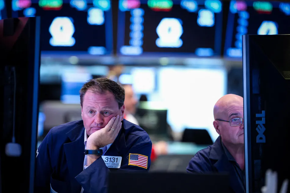 Traders work on the floor at the New York Stock Exchange (NYSE) in New York City, U.S., September 28, 2026.  REUTERS/Brendan McDermid.