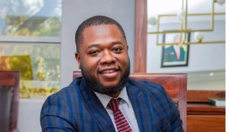 Zimbabwe Steps Up Compensation Of Former White Farmers With US$508 Million In Treasury Bonds