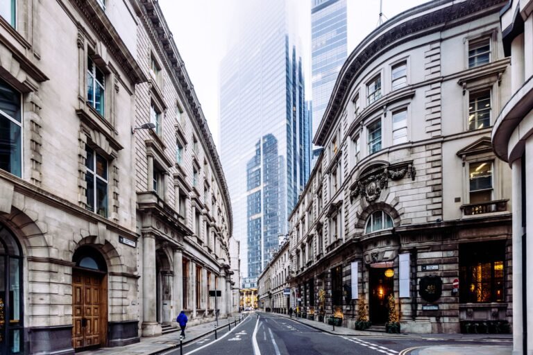 What is a real estate investment trust (REIT)?