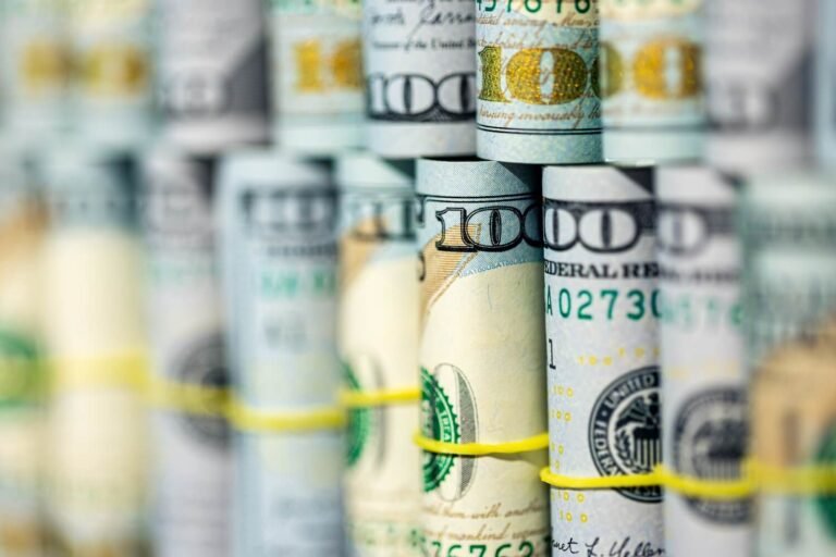 What are “.U” ETFs? A guide to Canadian-listed U.S.-dollar ETFs